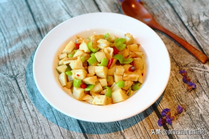 莲藕怎么炒好吃又营养又简单,莲藕怎么炒才好吃又开胃