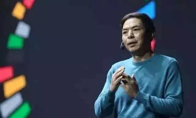 走了20年的QQ，最终也会被他的“弟弟”踢下神坛