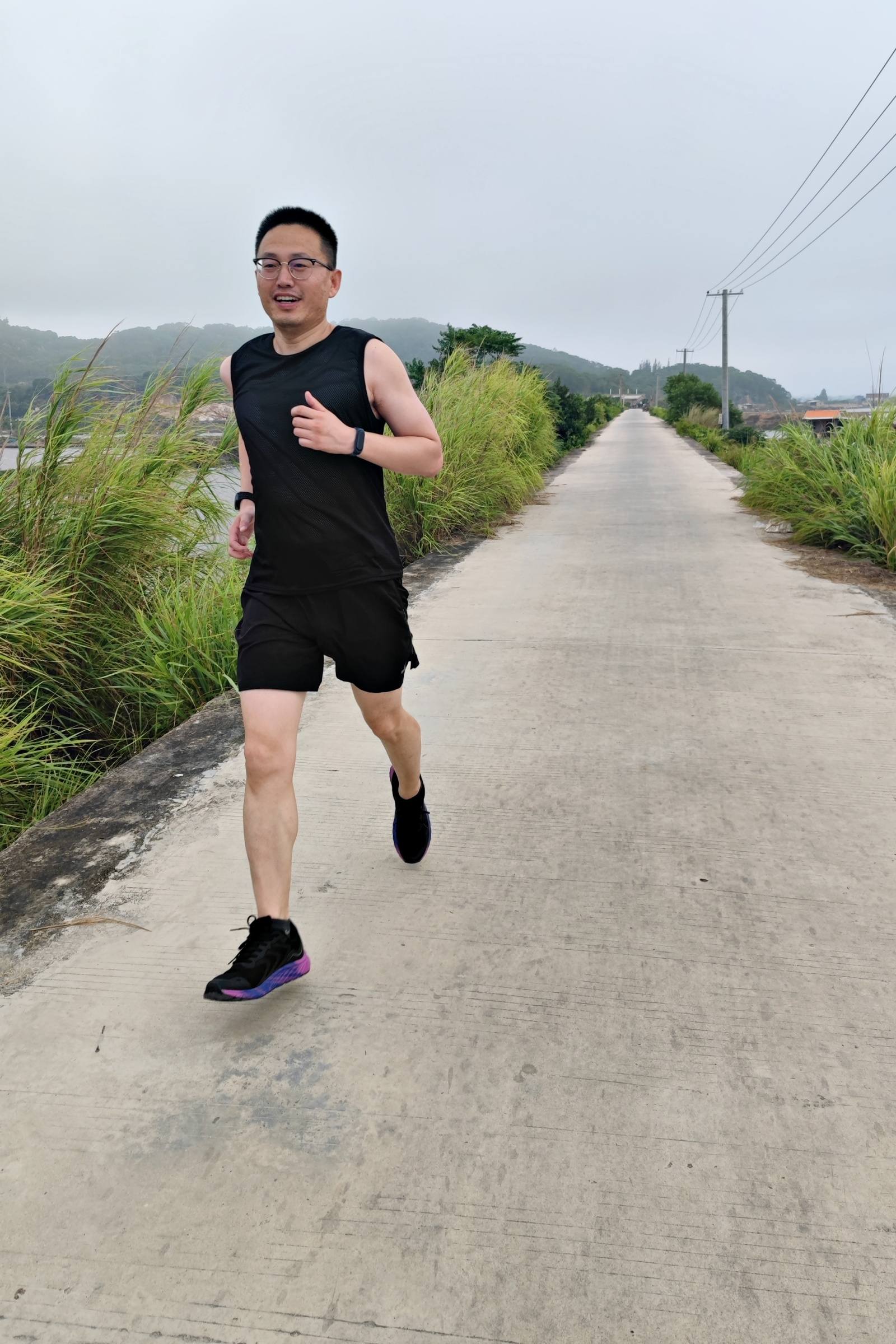 咕咚跑鞋有什么特点和优点,咕咚5k跑鞋体验分享轻便舒适透气