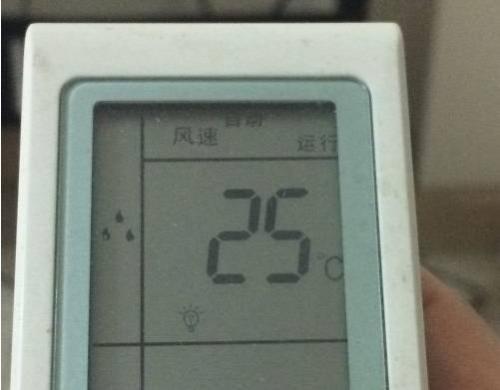 住在一楼屋里潮湿,住在一楼的家里太潮湿有霉味