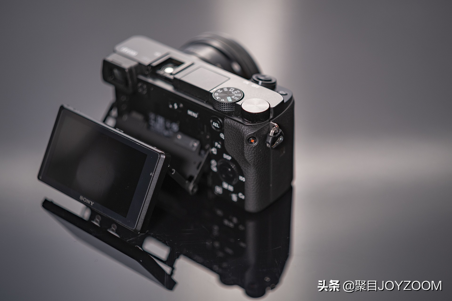 介绍一款aps-c画幅单反相机,新手值得买apsc画幅的相机吗