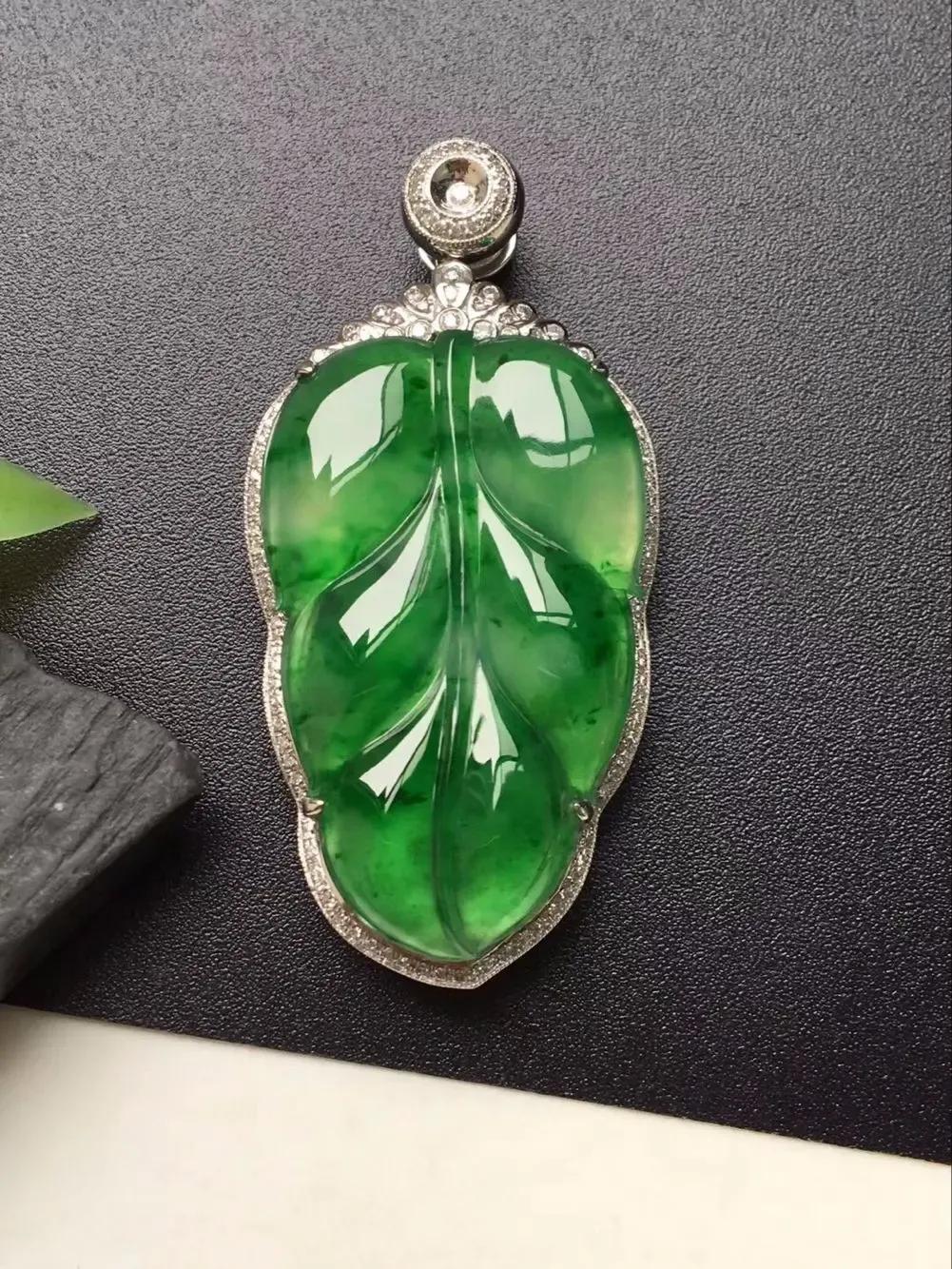 选购翡翠时如何关注翡翠的种水色,翡翠学雕