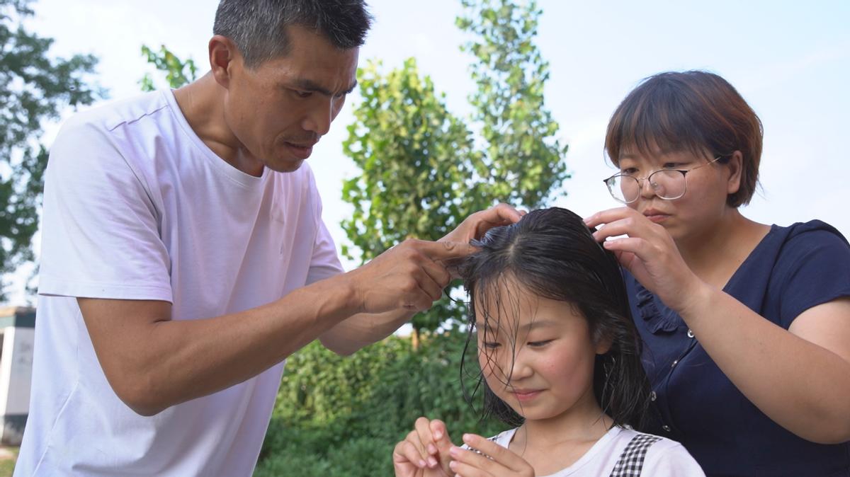 80后“白发校长”张鹏程：为了学生，不要“家”了