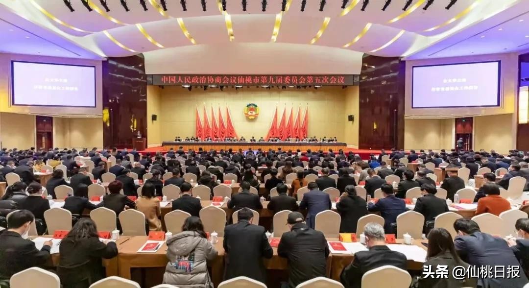 击鼓催征稳驭舵奋楫扬帆启新程,击鼓奋楫扬帆新征程