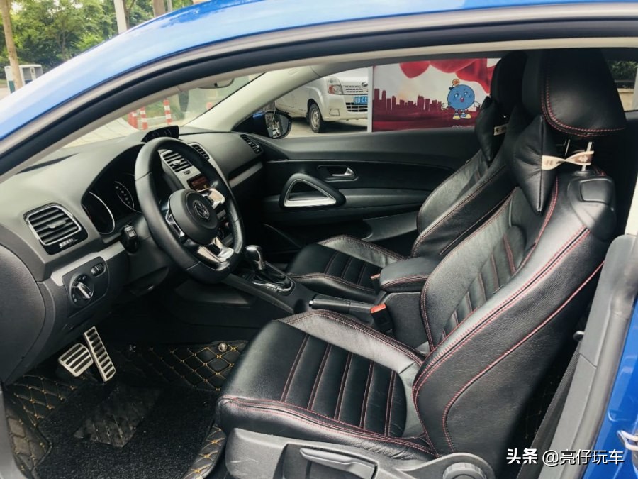 大众小钢炮尚酷启动视频,全新款大众尚酷惊艳亮相了