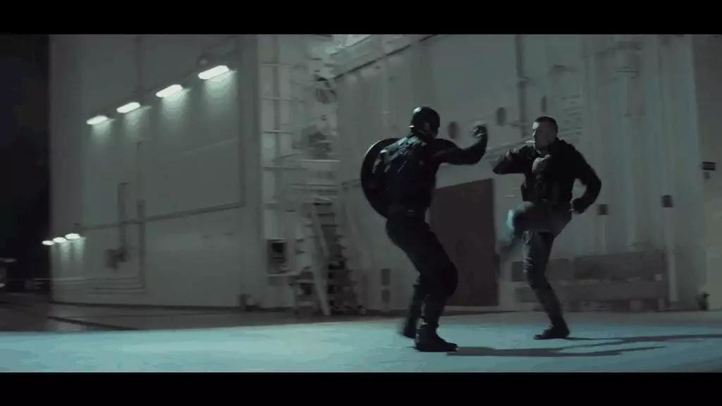 漫威两代黑寡妇对战变形大师,漫威黑寡妇模仿视频