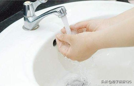 宝宝得了轮状病毒感染怎么办,宝宝感染轮状病毒吐得厉害