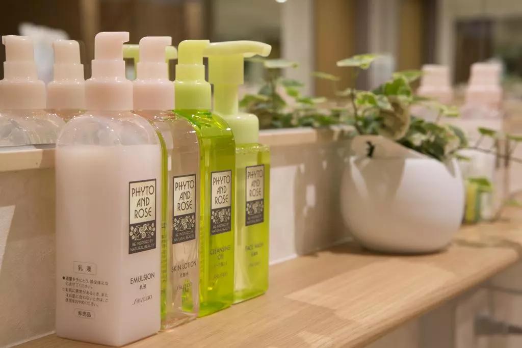 日本胶囊旅馆优缺点分析,中国胶囊旅馆对比日本胶囊旅馆