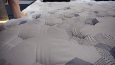 芝华仕五星床垫好还是穗宝床垫好,芝华仕5星床垫威尼斯汀套床测评