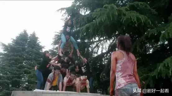 拍丧尸电影演员被吓到,拍丧尸片演员被吓