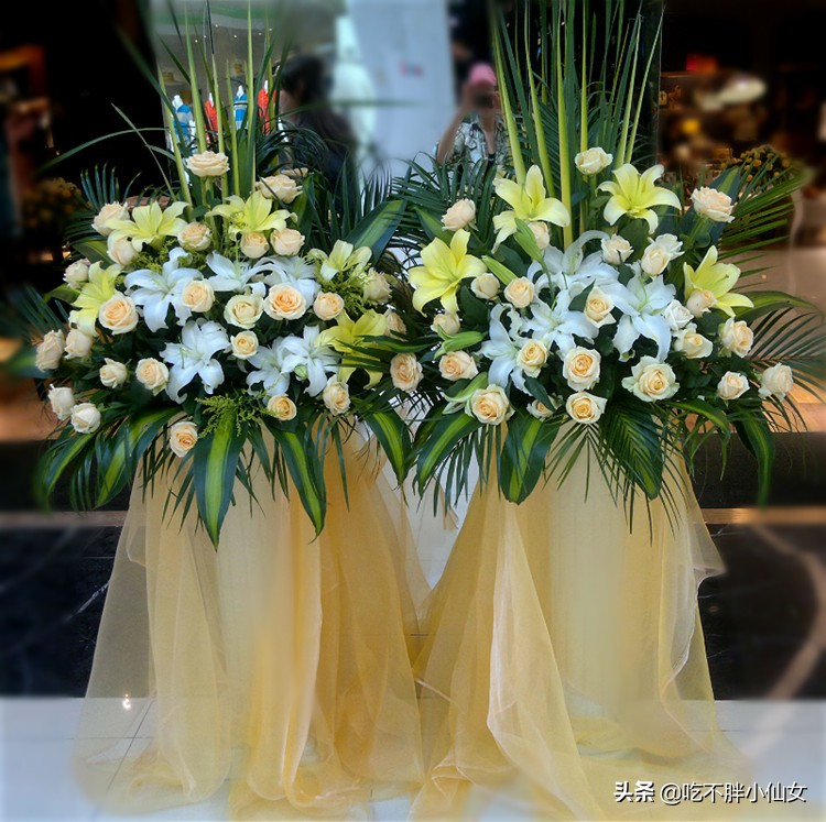 你知道常见的香槟玫瑰是什么品种吗？皇家新娘的选择蜜桃雪山