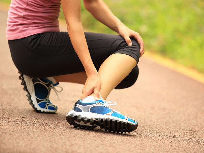 脚摔伤了怎么快速恢复,脚摔伤应该怎么先处理