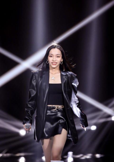 华晨宇拿下歌王第一轮淘汰,华晨宇再次破王牌纪录