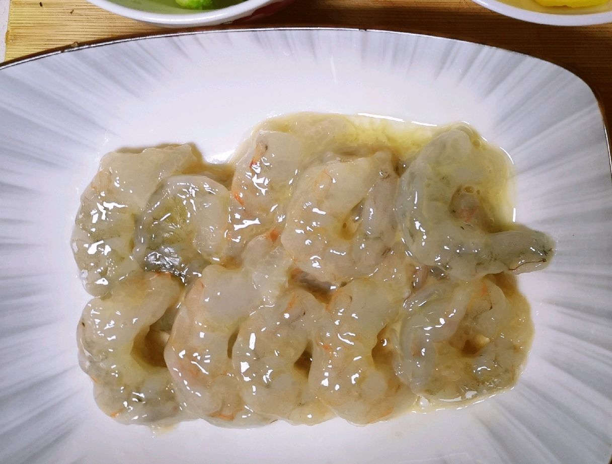 芒果可以和虾仁一起吃吗,虾仁和芒果能一起吃吗