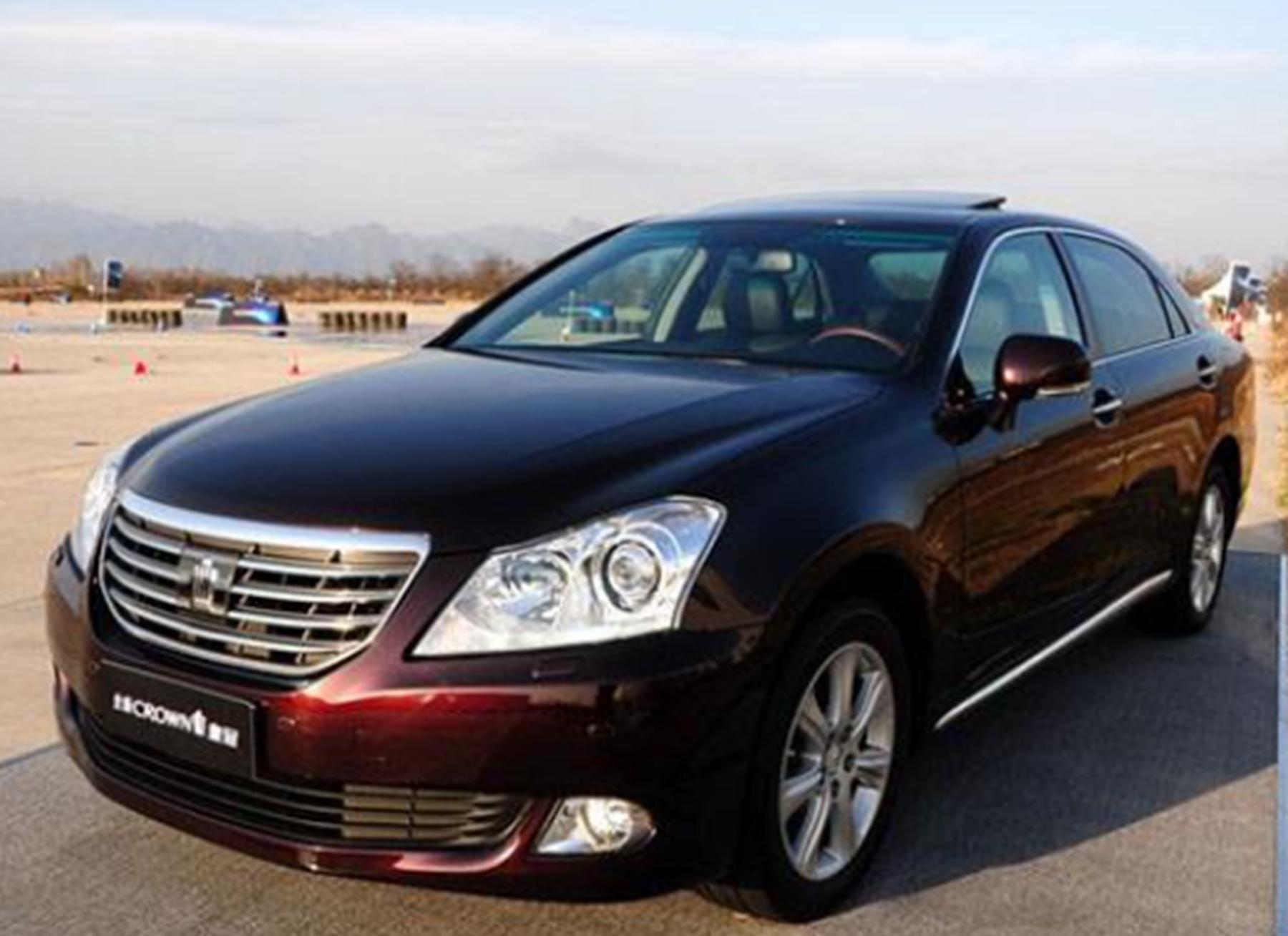 皇冠2024款前驱还是后驱,皇冠锐志什么时候上市