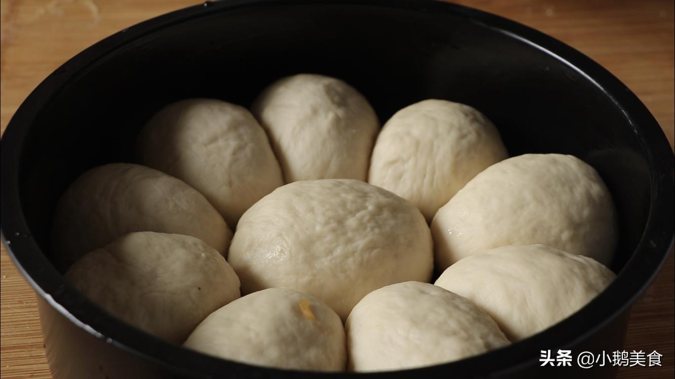 不用烤箱蒸出拉丝面包,面包怎么蒸出的松软好吃