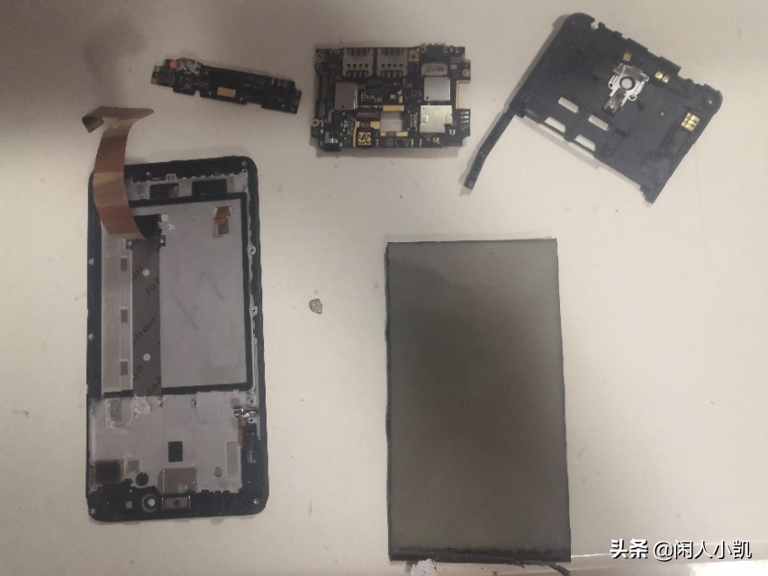 手机屏幕坏了如何正确修理,手机屏幕坏了不要跟别人说换屏幕