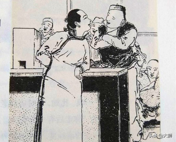 走路需长眼，碰瓷需谨慎：津门混混不服不忿，结果遇到*麻大**烦