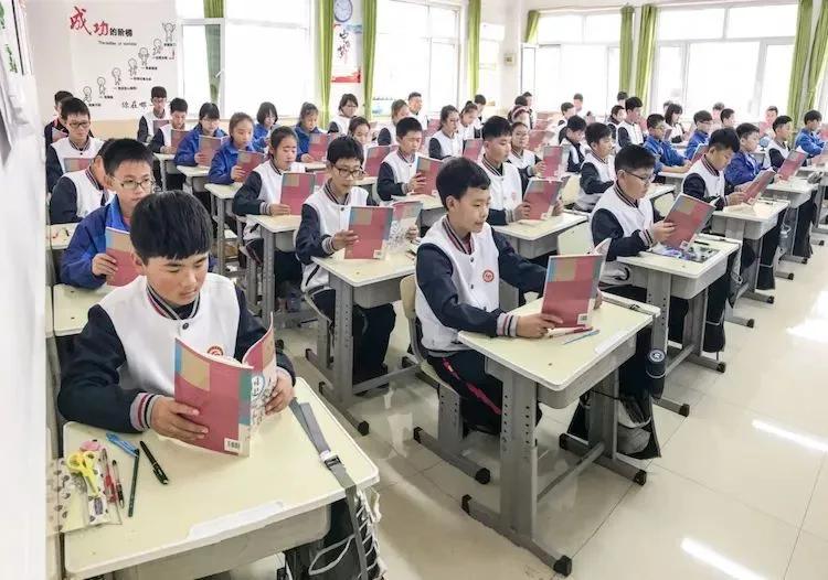 保定贺阳外国语学校衡水一中分校,保定贺阳衡水一中保定分校招生