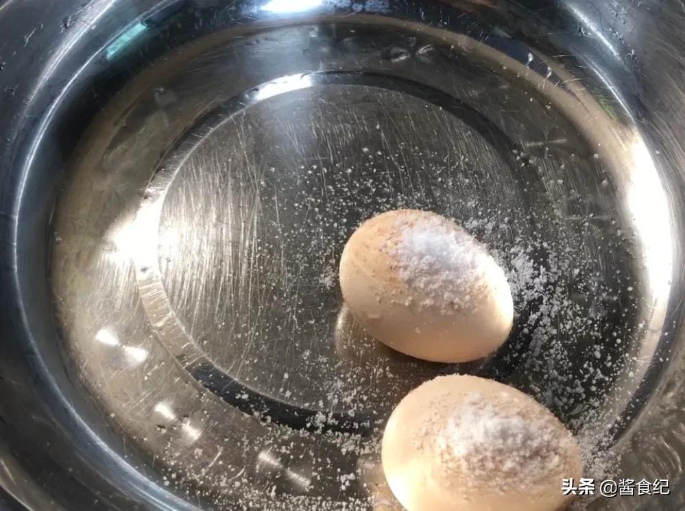 鸡蛋核桃枸杞一起吃有什么好处,枸杞加鸡蛋生姜对男人有什么好处