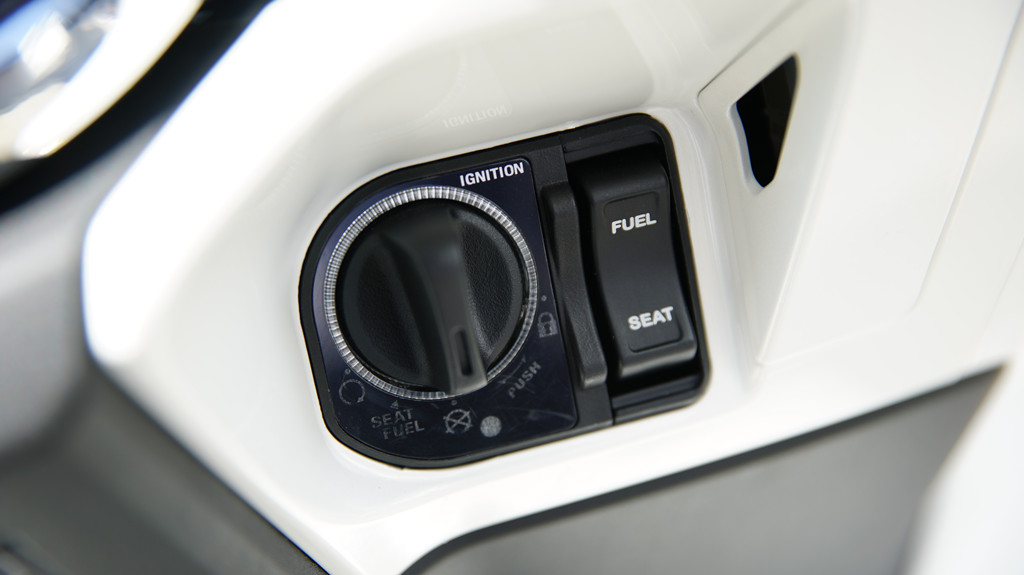 本田踏板摩托车pcx160多少钱,大踏板本田pcx多少钱