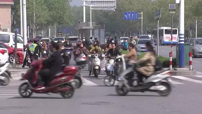 徐州电动自行车可以跨区领牌照吗,徐州鼓楼区政府附近电动车上牌