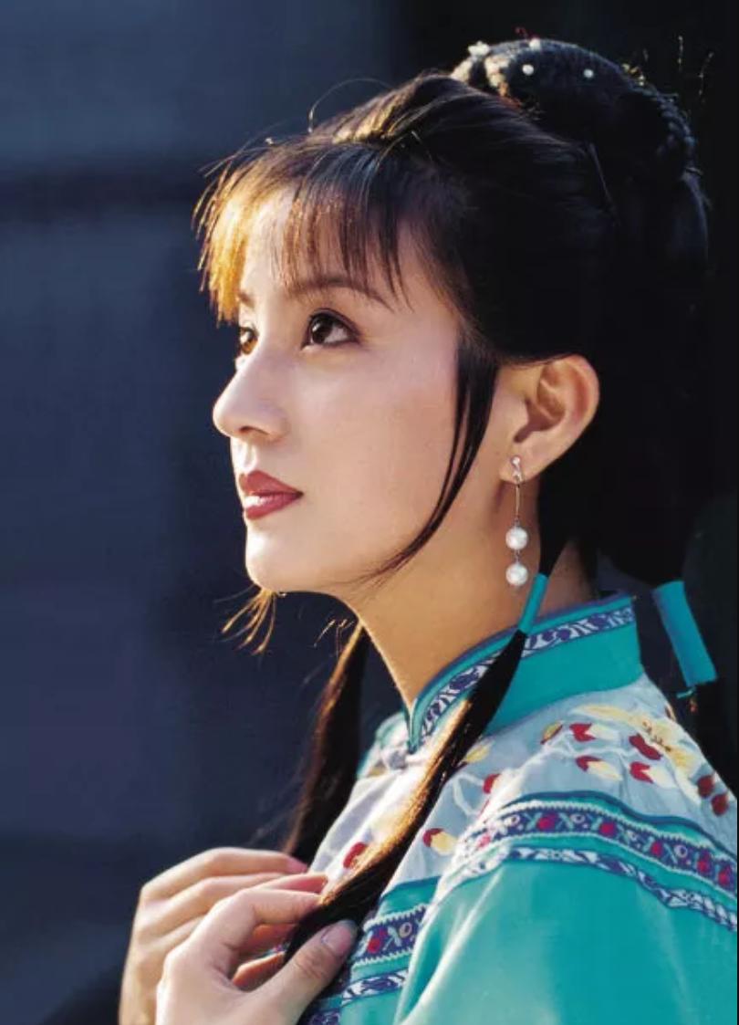 古装剧都喜欢清汤挂面头了？我们似乎忘了什么叫“精致”