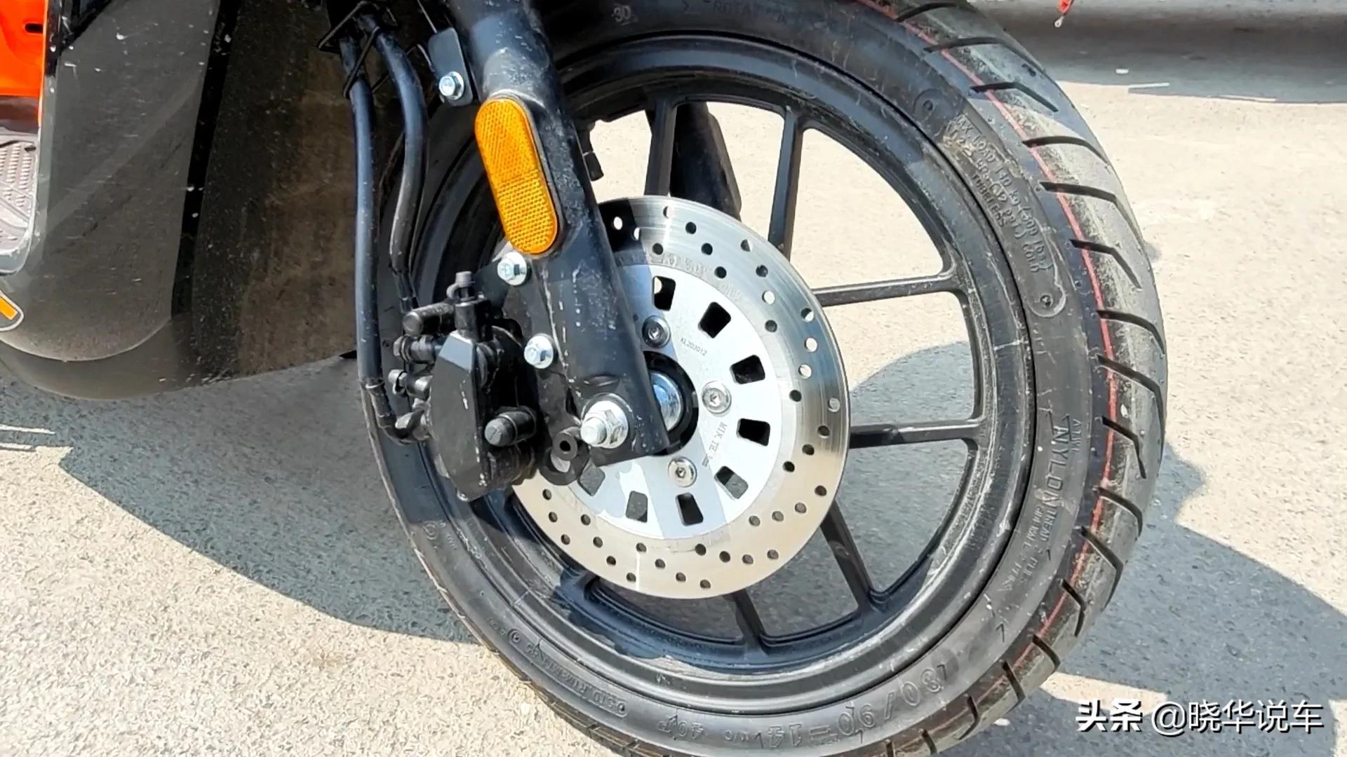 125踏板既有cbs有前后碟刹的车型,新款踏板125前后碟刹版