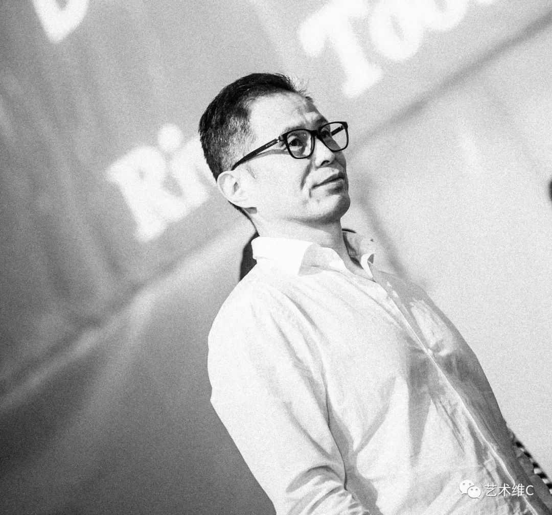 长得帅的人，事业都会成功！艺术家丁勇与他的冒险人生