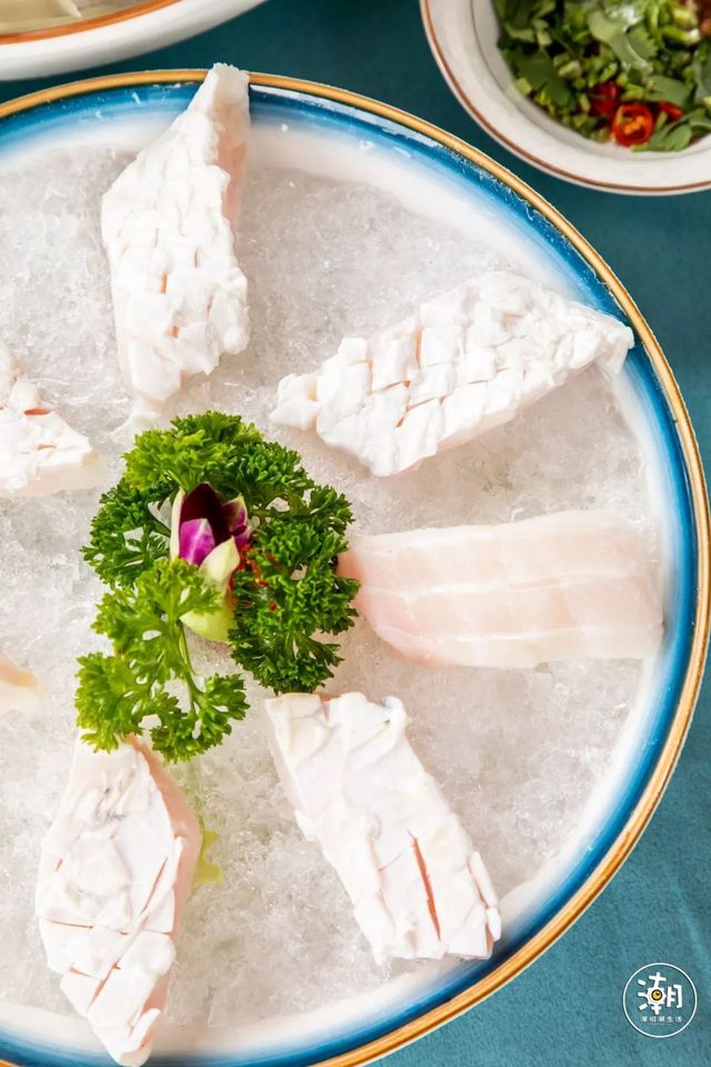 好吃又养生的花胶鸡,秋冬必打卡的养生花胶鸡