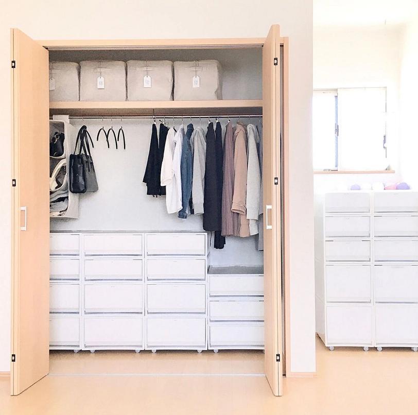 家里不穿的旧衣怎么收纳,小空间换季衣服收纳