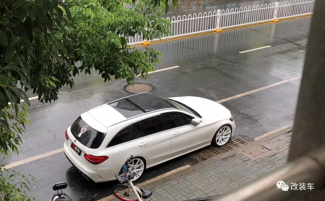 奔驰c旅行体验,开着奔驰c级车在路上