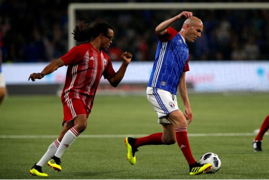 与每一任教练都产生过巨大矛盾，“野猪”却不停下脚步