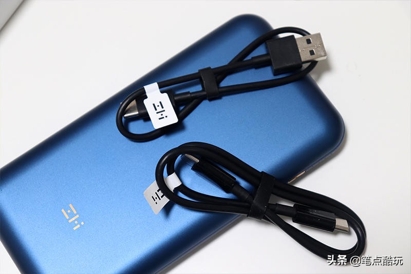 65w快充移动电源充电评测,65w快充2c与普通的区别