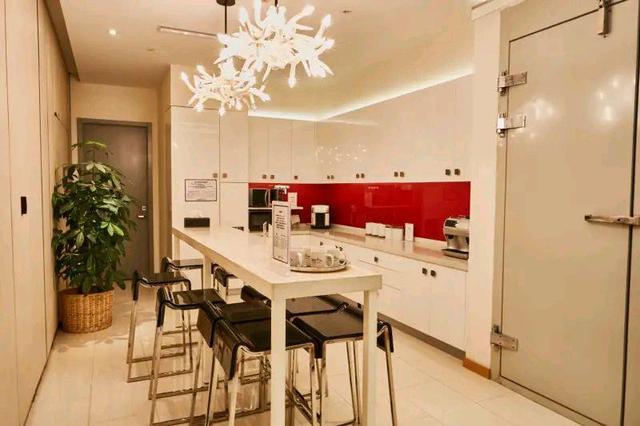 乔迁新居要不要请亲戚朋友,搬新家开伙这天亲戚能来家里吗