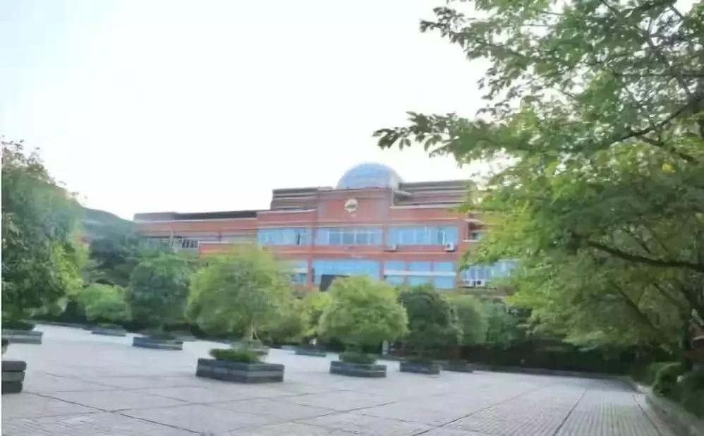 重庆渝北最抢手的小学初中,渝北区第二梯队初中