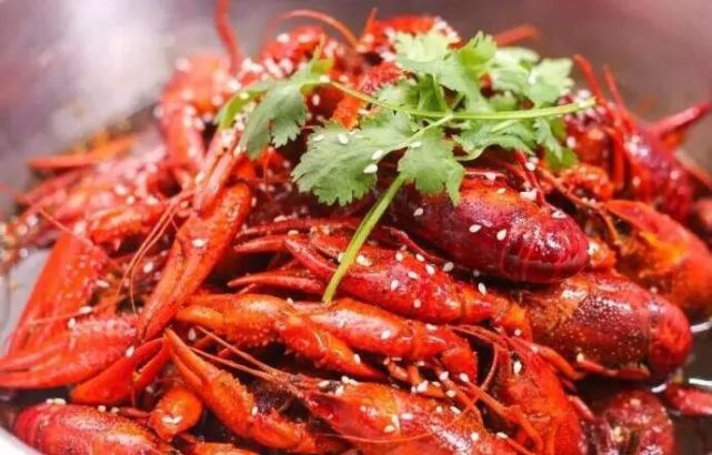 孕妇吃虾胎儿会有黄疸吗,孕妇吃虾怕滑胎