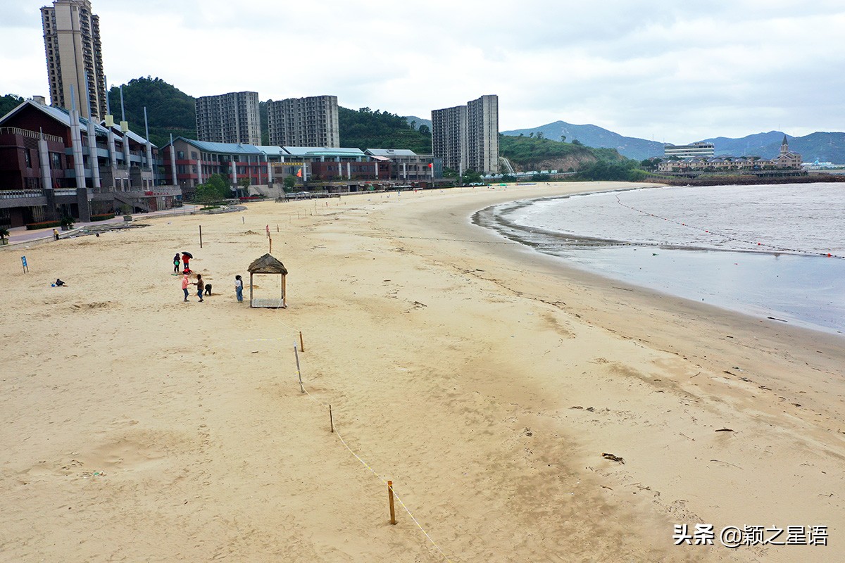 象山居然藏着如此美丽的沙滩，免费游玩，恒大烂尾楼堪称一景