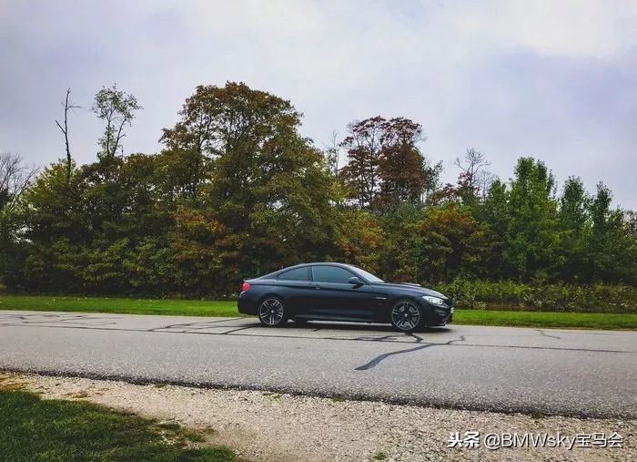 哪一台宝马适合改装m4,买bmw送什么礼品