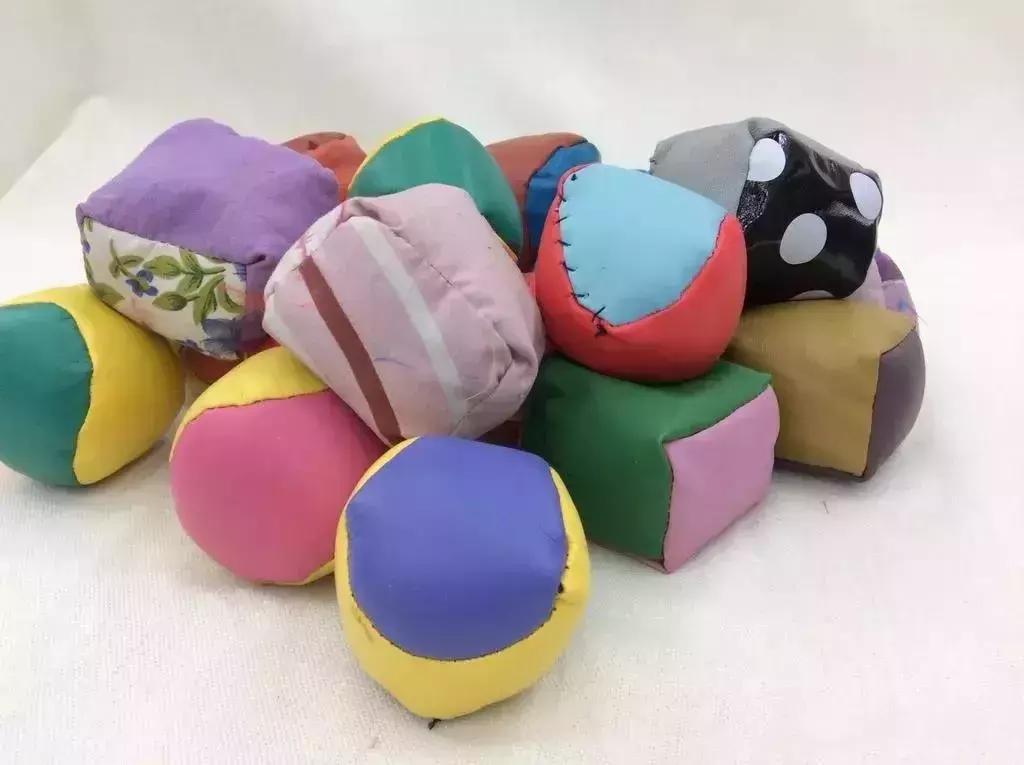 回忆杀！好想再通关一次“魂斗罗”，吃一次大大泡泡糖……