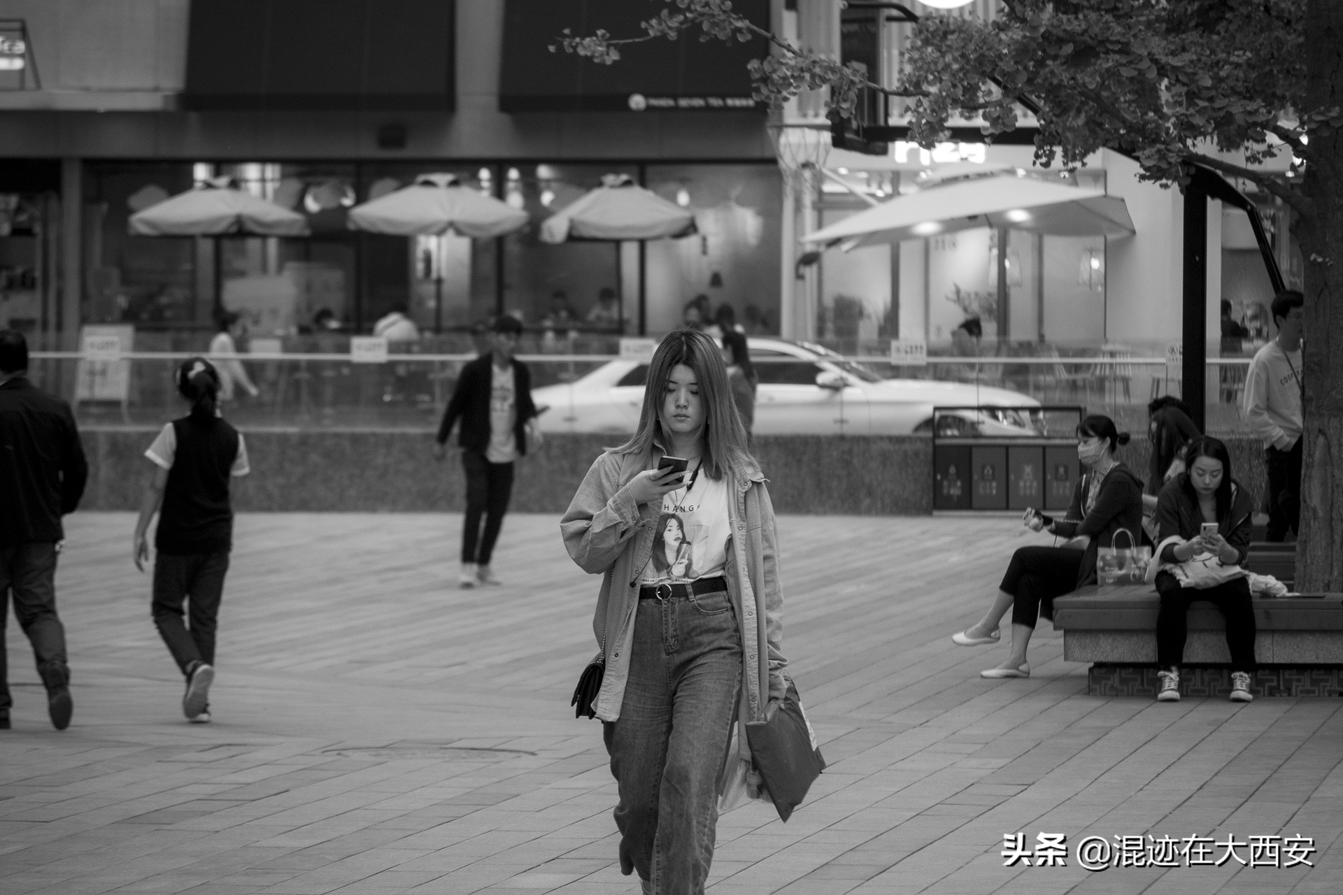 西安中贸广场夜景图,西安中贸广场攻略