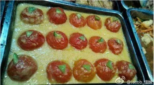 大学食堂最火烤鸭饭,天津学校烤鸭