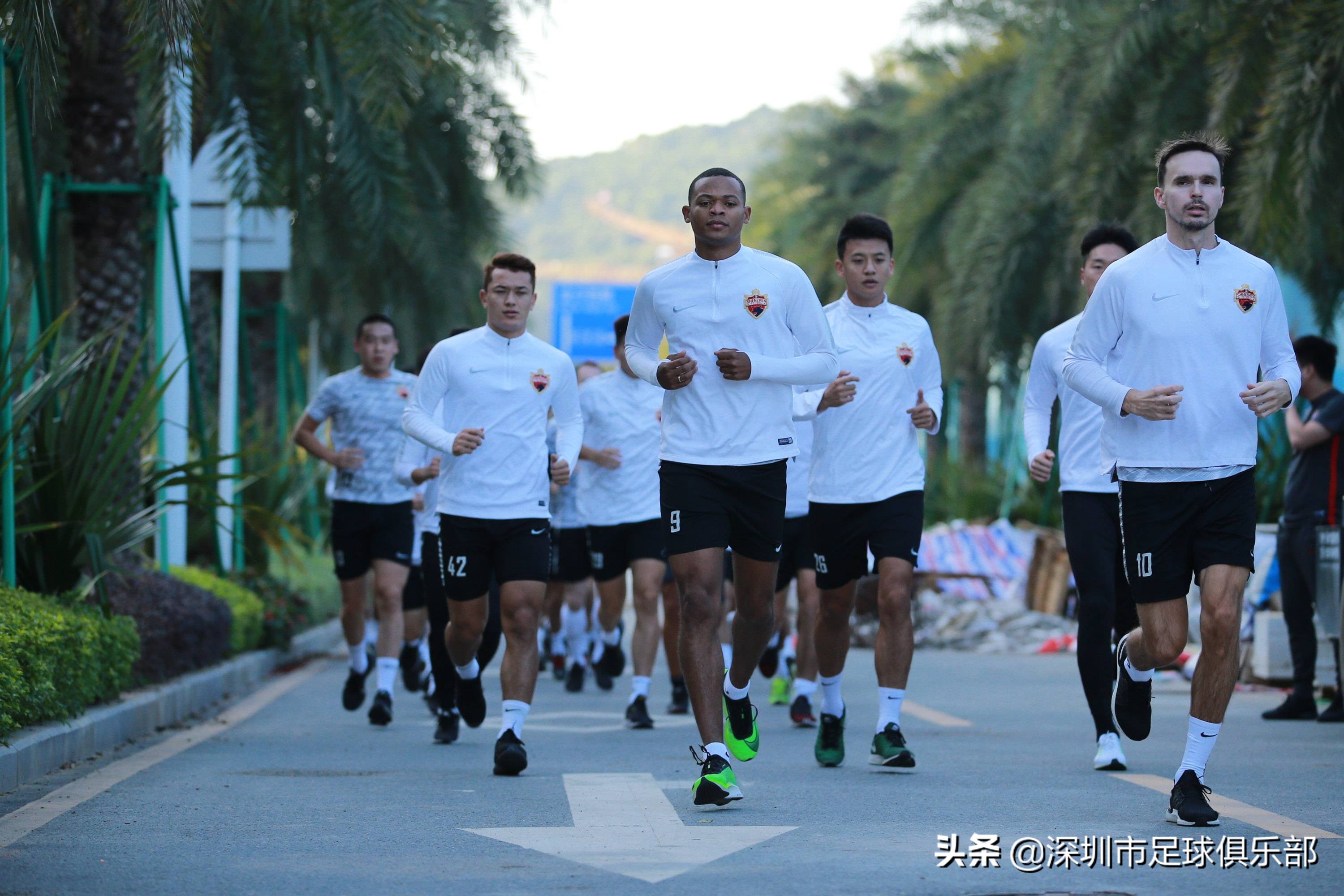深圳佳兆业集训时间,深圳佳兆业足球队2018赛程