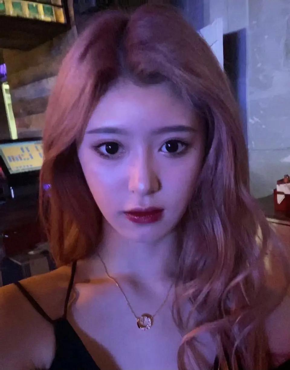 鞠婧祎模仿迪丽热巴造型,鞠婧祎模仿者化妆视频