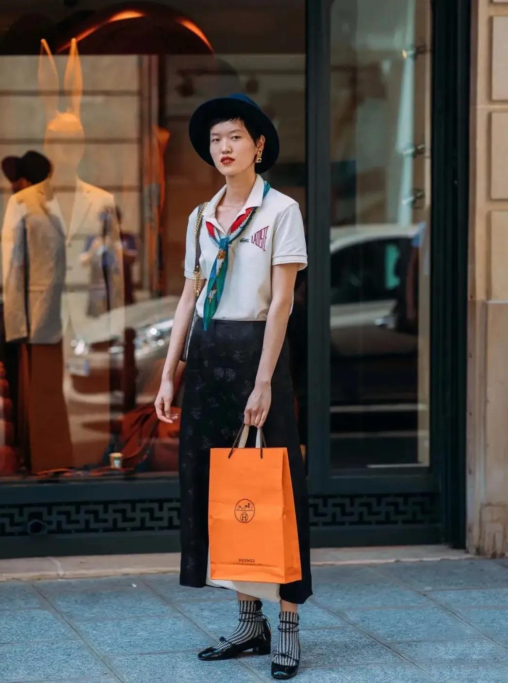 丝巾的100种系法,90x90方形丝巾的系法慢动作视频