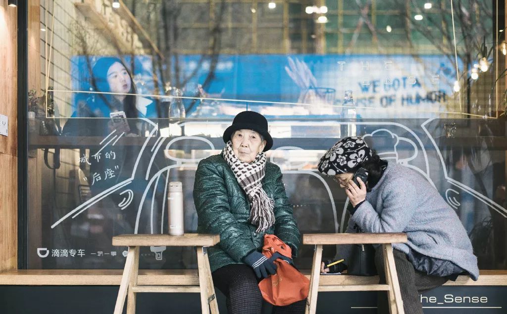 花椒、蛋烘糕和肉桂，对头，这里是咖啡店