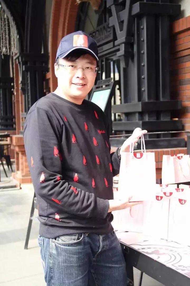 “天津姑爷”为爱做燕窝卖出20万瓶，当日鲜炖，现在免费送？