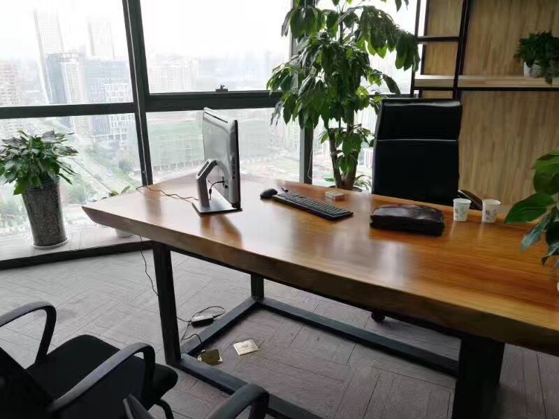 暗访东莞天价大板生产基地，原料全是称斤烂木头，富豪还排队来买