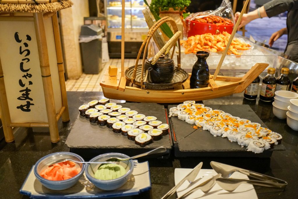 上海扬子江丽笙小龙虾自助餐,上海市扬子江万丽酒店地址