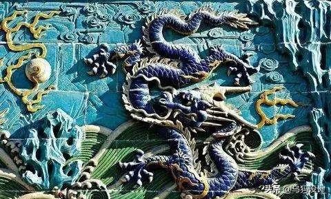九龙壁上的九条龙各是什么形态,双面九龙壁一共有多少条龙